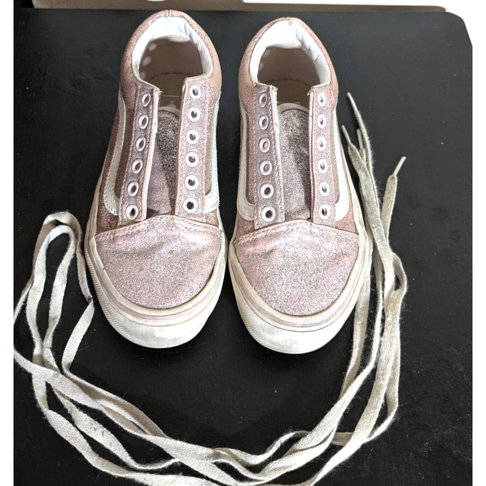 Vans - Pre-Owned - Pink Glittery Lace Up Shoes - Size 1